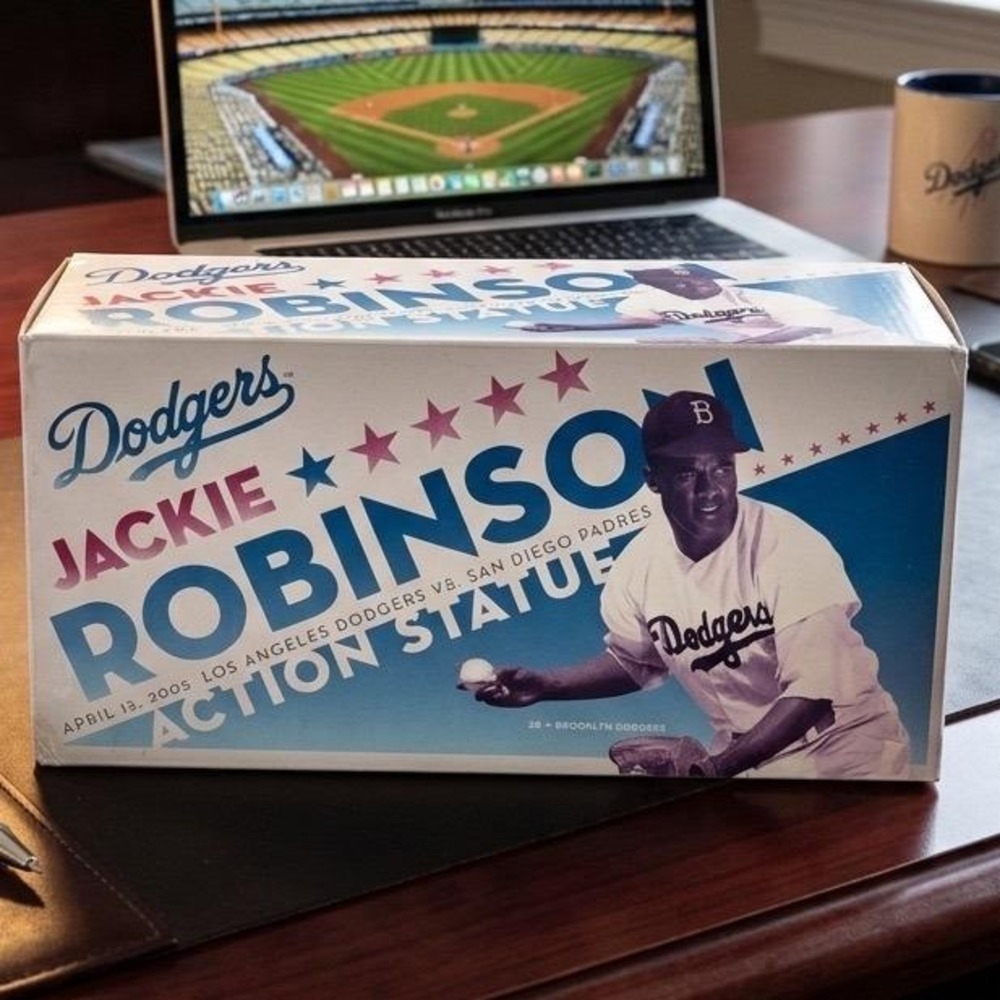 Jackie Robinson LA‎ Dodgers Action Statue 2005 SGA Figurine Brooklyn #42